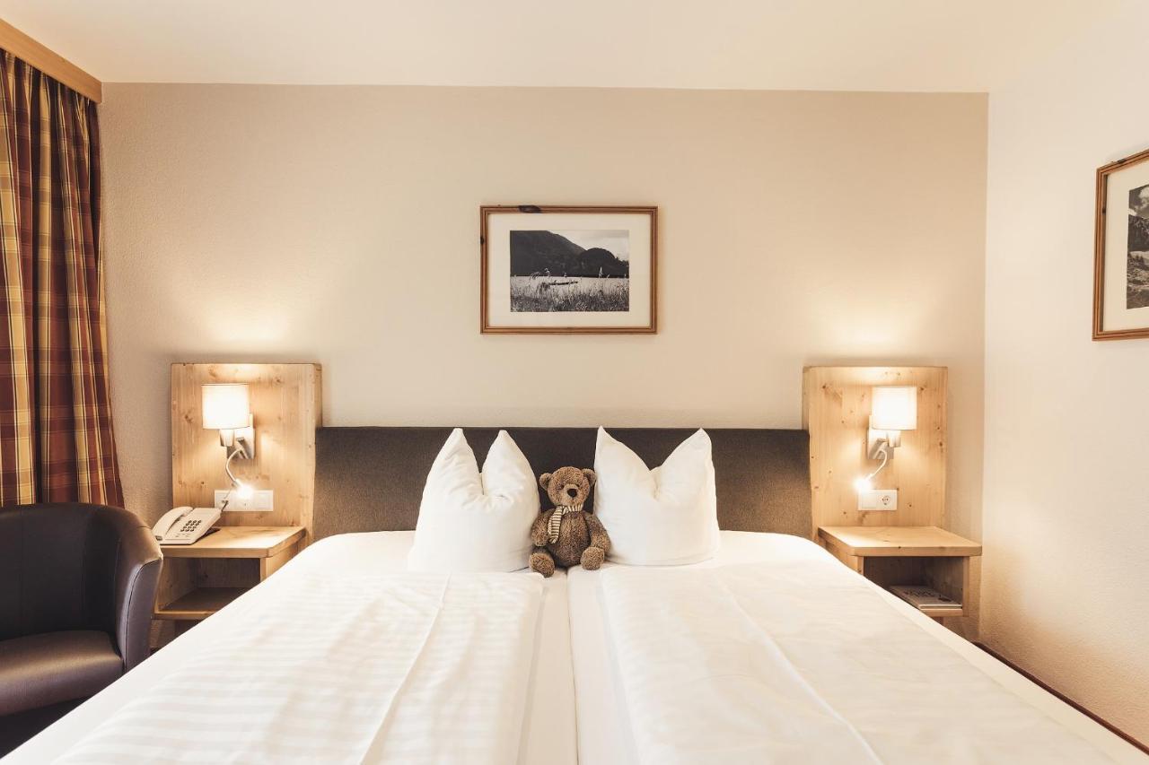 Hotel Johanna Mitten Im Oetztal อุมเฮาเซิน ภายนอก รูปภาพ