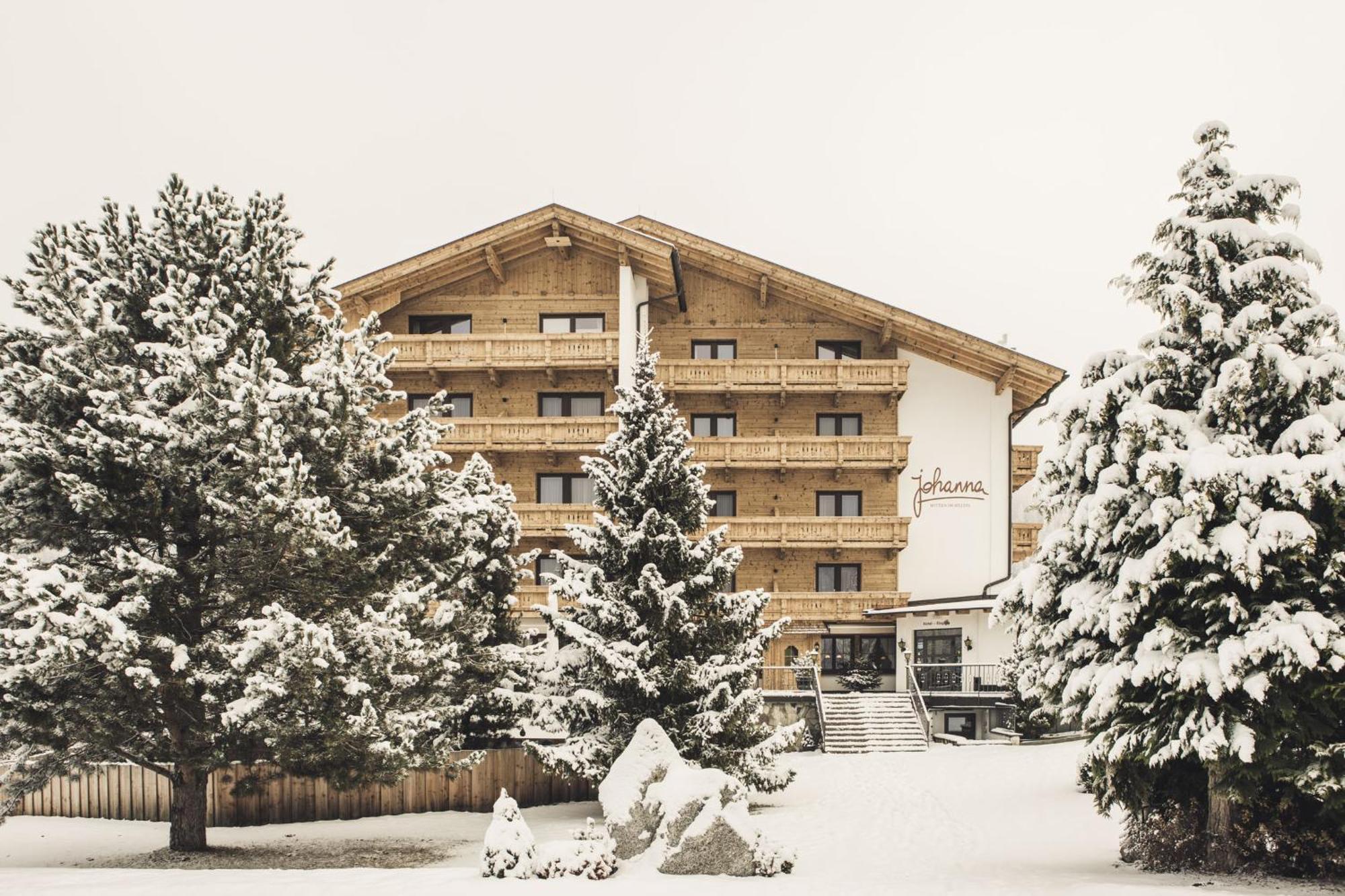 Hotel Johanna Mitten Im Oetztal อุมเฮาเซิน ภายนอก รูปภาพ